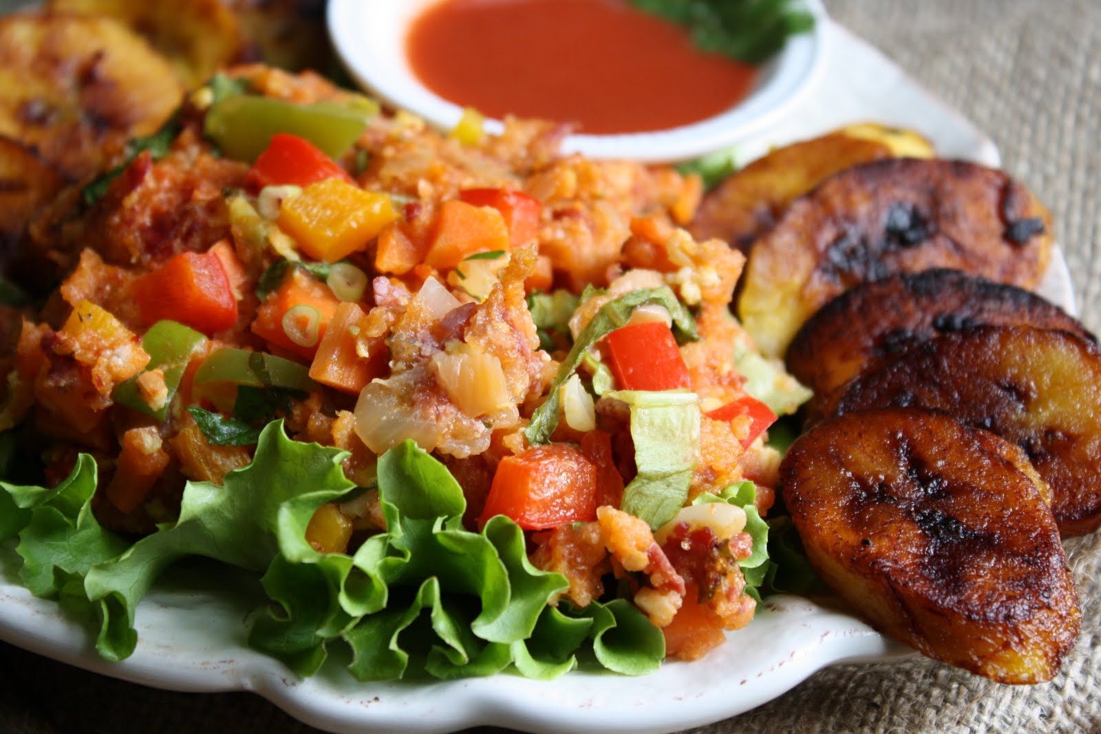 Fried plantain with corn beef sauce